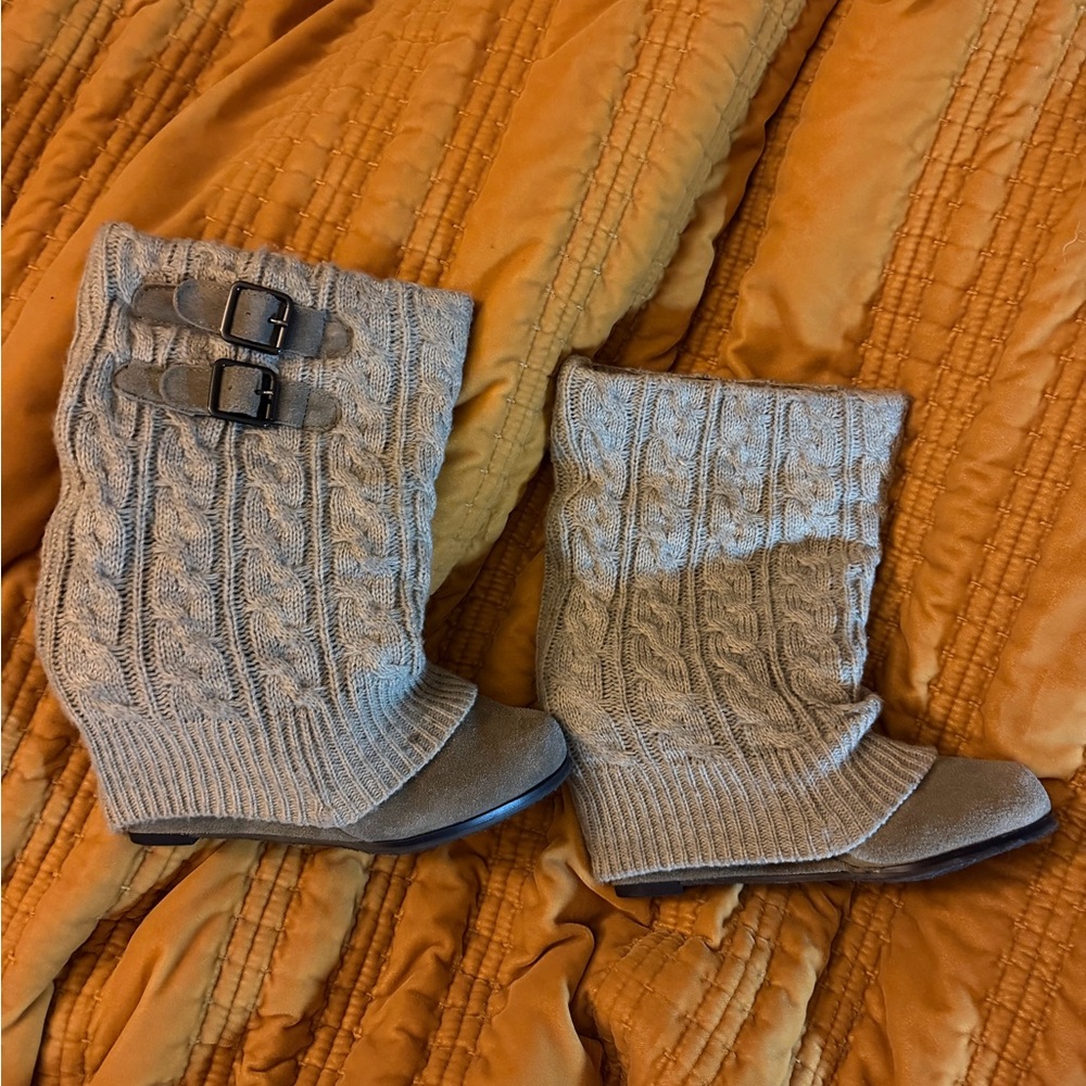 Aspire knit leather and textile wedges boots Size 7
